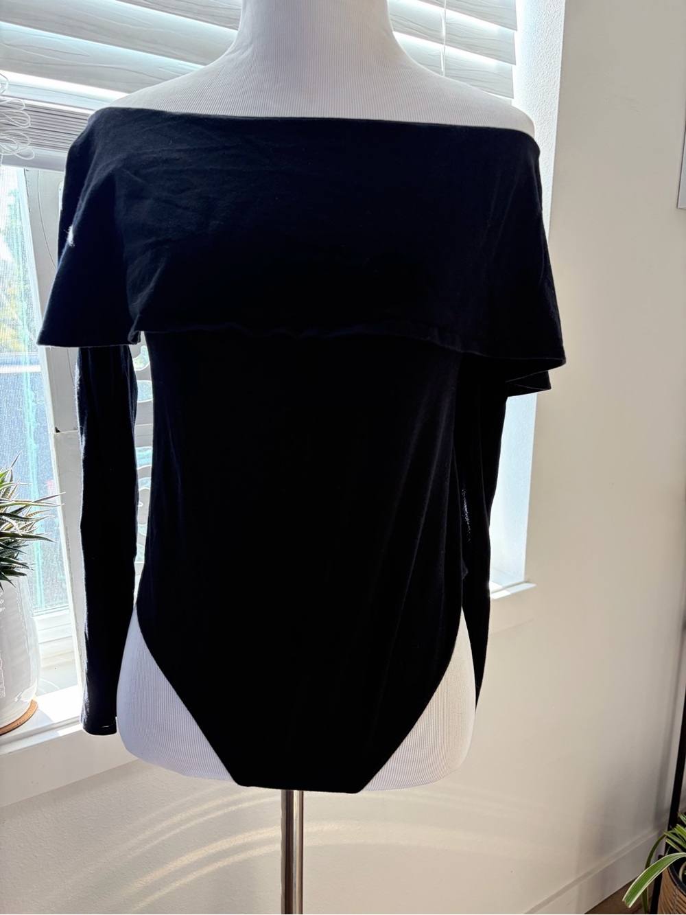 Forever 21 Black Off-Shoulder Long Sleeve Bodysuit